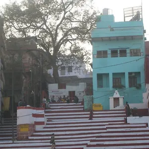 2* Bed & Breakfast Kedareswar